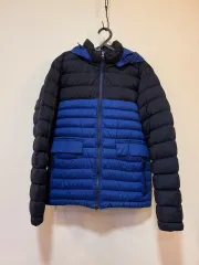 ユニクロ ブラック/ブルー バイカラー ダウン M