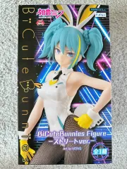 フリュー 初音ミク バーニーガール フィギュア STREET ver