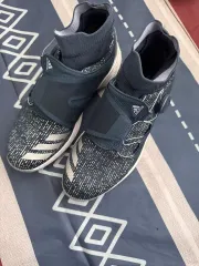 アディダス ゴルフシューズです