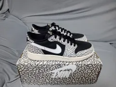 新品 ジョーダン1 レトロ ロー 235