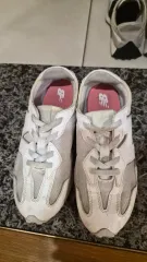 ニューバランス スニーカー 白