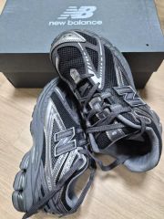 ニューバランス 1906r FANTOM ブラック