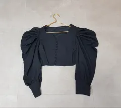 ブラックパフショルダー クロップドブラウス66 日本ヴィンテージ 森ガール ギャル 姫ギャル ロリス 姉ギャル