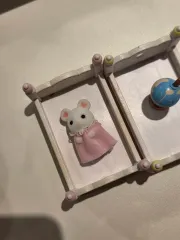 シルバニアファミリー 赤ちゃん ベッド 2個 + 鼠 ぬいぐるみ セット 小物 全て