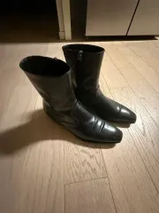 Ferragamo ブラック アンクル ブーツ