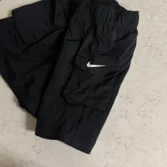 ナイキ ウィメンズ カーゴ ランニング ハーフパンツ