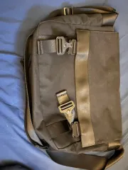 MAISON MINED トゥバックル メッセンジャーバッグ