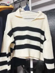 オープンカラー ボーダー柄 クロップド 長袖ニット S級