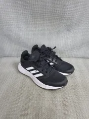 アディダス スニーカー 235