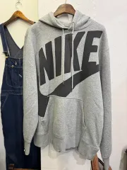ナイキ フーディー
