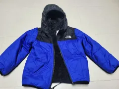THE NORTH FACE kids(ザノースフェイスキッズ) リバーシブル ボア ダウン サイズ16-24ヶ月 ポール1218