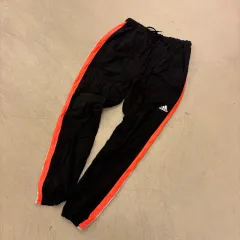 アディダス サイドライン 3本線 ロゴ トレーナー ジョガーパンツ