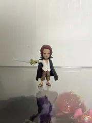 ONE PIECE シャンクス ワールドコレクタブル 出品