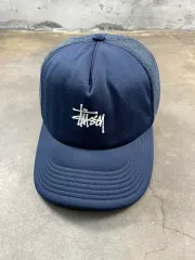STUSSY メッシュ トラッカー キャップ