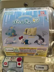 サンリオ 転倒フィギュア ガチャ