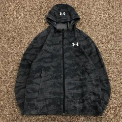 M アンダーアーマー カモフラ ウィンドブレーカー ジャケット