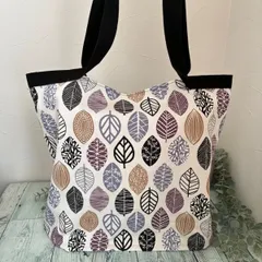 ハンドメイド　北欧柄　リーフ柄　エコバッグ　肩掛けエコバッグ　折りたたみエコバッグ　トートバック　サブバッグ