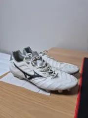 ミズノ レビュラv2 サッカーシューズ 275mm