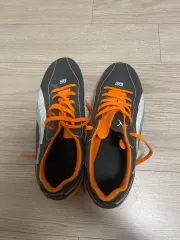 プーマ EVO SPEED サッカーシューズ 黒/オレンジ