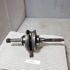 ヤマハ ビーノ SA26J エンジンA304E純正 クランクシャフト - メルカリ