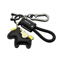 【新品】 [TXIYLJ] キーホルダー 革製品 レザー バッグチャーム 車のキーリング 2026年 馬年 縁起物 ギフト 財布 皮革 馬のチャーム 鞄に付ける為 通勤旅行用PUレザーメタルキーホルダー織りロープ付き 新年ギフト 0