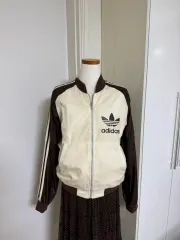 アディダス クリームブラウン ブルゾン ジャージ ジャケット ジップアップ ブルゾン アクアヴィンテージ JINLI Tシャツ ベイビー