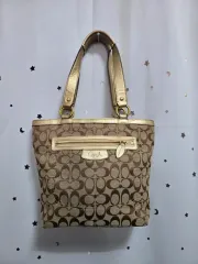 COACH シグネチャー ショルダーバッグ ブラウン/GOLD