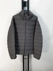 ユニクロ 軽量 ダウン ジャケット グレー xl