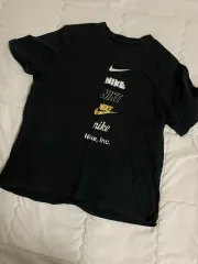 ナイキの半袖Tシャツ