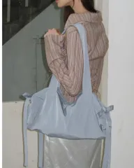 ノーエンミュート ショルダーバッグ