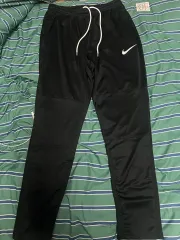 ナイキ トレーナー パンツ 出品