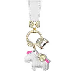 【新品】 [DELUXEFOX] 馬 キーホルダー 【馬駄福財】 リボン 革製 バッグチャーム 可愛い ゴールデンマネーバッグ かわいい おしゃれ 飾り 馬デザインチャーム スマートキー キーリング 車 アクセサリー レディース キーケース 年賀ギフトに適 0