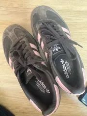 アディダス サンバ ブラウン/ピンク スニーカー