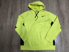 NIKE蛍光黒裏起毛パーカー裏起毛Tシャツ 105サイズ