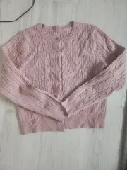 ケーブル編み ピンク ニット