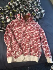 A BATHING APE アベイシングエイプ ABC カモフラ シャーク ジップアップ フーディー ピンク