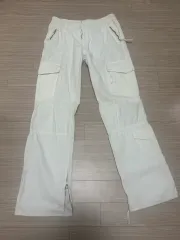 ザラ 白 カーゴ パンツ
