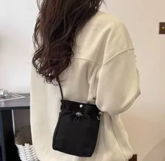 スマホポーチ ミニショルダー 軽量 男女兼用 ブラック