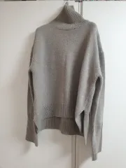 オーバーサイズ セリーヌ スタイル タートルネック ニット トープ ベージュ