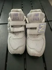 ニューバランスキッズ 574 ライトグレー