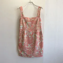 美品✨️ リリーブラウン Lily Brown ミニワンピース ジャンパースカート 花柄 フラワープリント 総柄 ピンク フェミニン ガーリー 大人かわいい きれいめ 華やか ノースリーブ 膝上ワンピ ミニ丈ワンピ 裏地あり