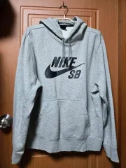 ナイキ SB グレー フーディー