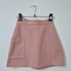 ローズピンク ウールミニスカート ウエスト後ろゴム 冬コーデ クリスマスコーデ