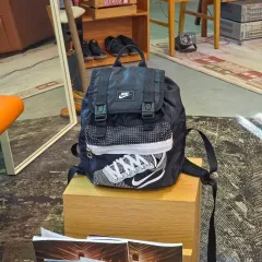 ナイキ オールドスクール ミニ バックパック