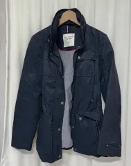 トミーヒルフィガー ネイビー マウンテンパーカー