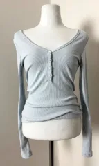 ホリスター ヘンリーネック ライトブルートップス ヴィンテージ 必須アイテム 出品