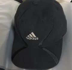 アディダス ブラック ベースボールキャップ 帽子