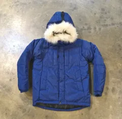 マウンテンパーカー ダウン アウター 新品 F