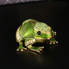 PANDORA ディズニー カメレオン チャーム 緑色 - メルカリ