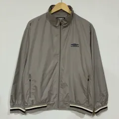 1723 アンブロ ウィンドブレーカー